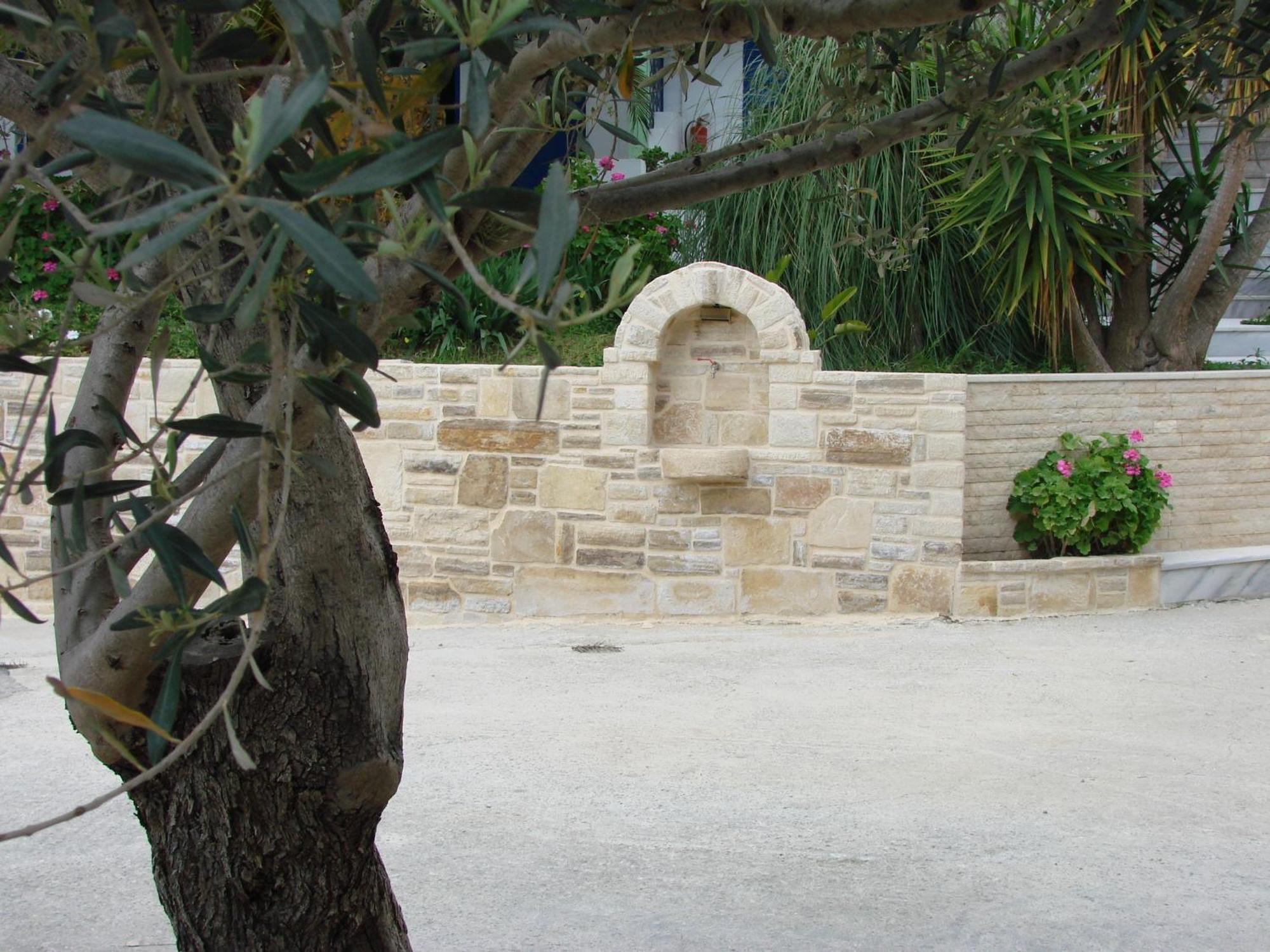 Hotel Neos Ikaros Agia Galini Exterior foto